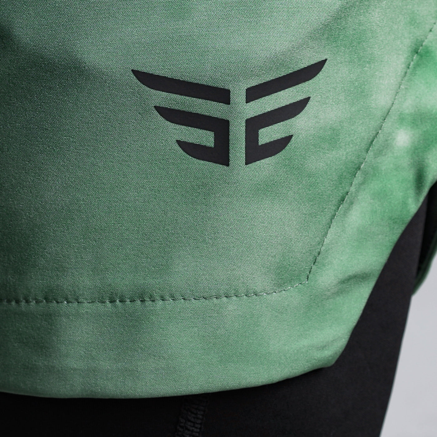 Elite Hybrid Shorts - Green Haze